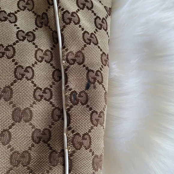 Authentic Gucci Positano - Picture 6 of 14